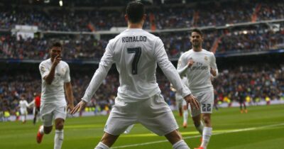 Copertina di Cristiano Ronaldo è il primo calciatore miliardario, la valutazione del suo patrimonio fatta da Bloomberg