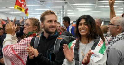 Copertina di Flotilla, Rima Hassan: “La Palestina oggi è la nuova politica. Io, schiaffeggiata dalla polizia di Bibi”