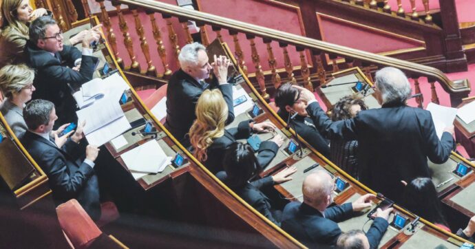Legge contro Scarpinato. protesta in Senato dei 5S: “Oggi parliamo  tutti dal suo scranno”