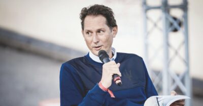 Copertina di Via l’ultimo tabù di casa Agnelli: verso la vendita di Stampa e Rep