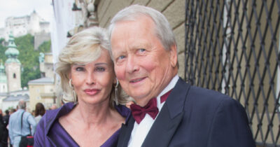 Copertina di Wolfgang Porsche fa scavare un tunnel privato tra il centro di Salisburgo e il garage della sua villa. I cittadini: “Basta favori ai super-ricchi”