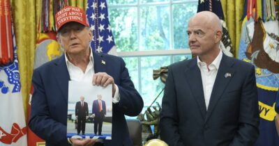 Copertina di “Congratulazioni al presidente Trump”: le parole del presidente Fifa Gianni Infantino dopo l’accordo per Gaza