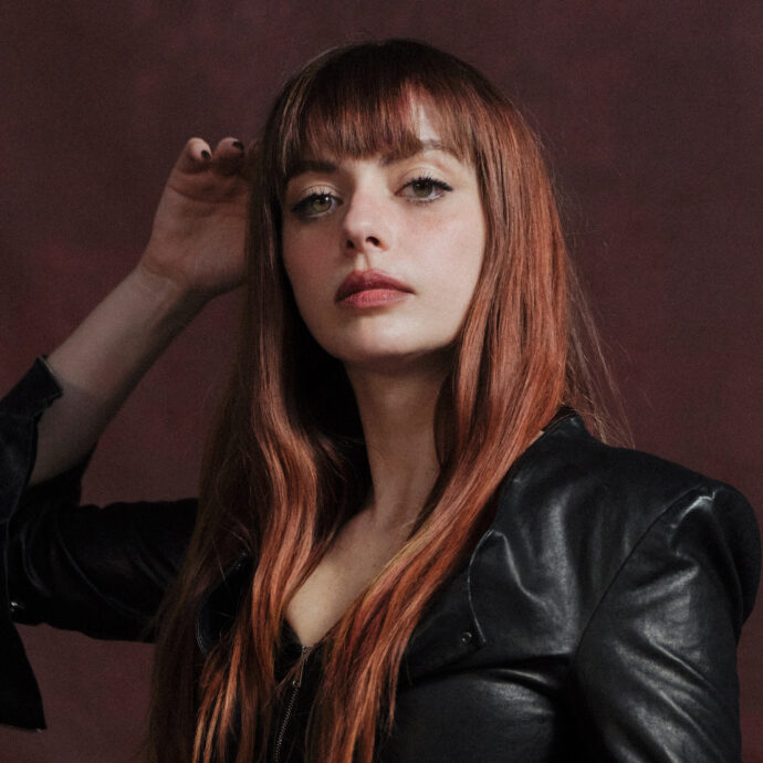 “Insofferenza, malignità, velocità incredibile di giudizio tombale. Sono infastidita da quello che leggo. Nessuno ha la verità in tasca”: Annalisa ha il fuoco dentro