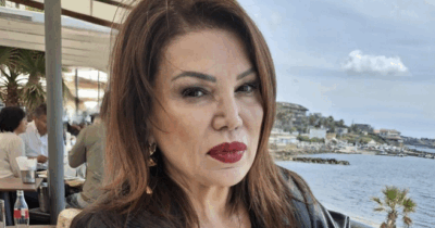 Copertina di “Da un annetto sono vegetariana ma il prosciutto lo mangio, se alle 16 voglio un panino vuoto lo prendo. Ho perso 20 chili”: parla Serena Grandi