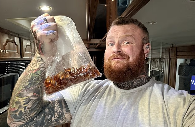ho mangiato 3 chili di caramelle haribo in tre sere non pensavo fosse un problema invece sono finito in ospedale per una settimana e8217 stato orribile la storia di nathan rimmington
