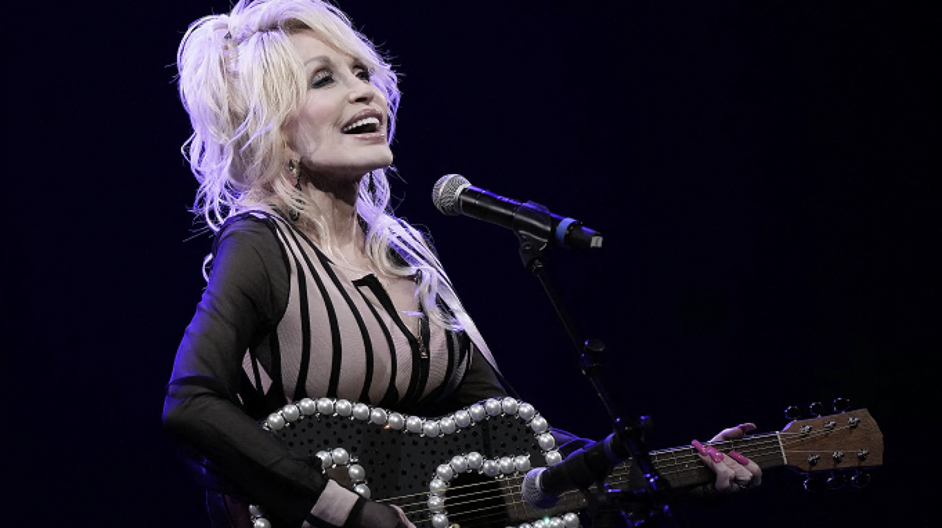 non sono ancora morta tranquilli dolly parton contro le speculazioni sulla sua salute 8211 video
