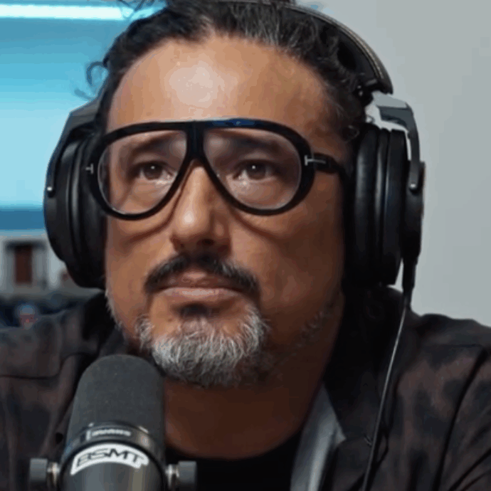 “Sono papà di un maschio di 19 anni che non ho mai conosciuto. Un errore di gioventù, ma sono responsabile e contribuisco”: così Alessandro Borghese