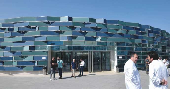 Epilettica sedata e legata, muore in un pronto soccorso a Napoli