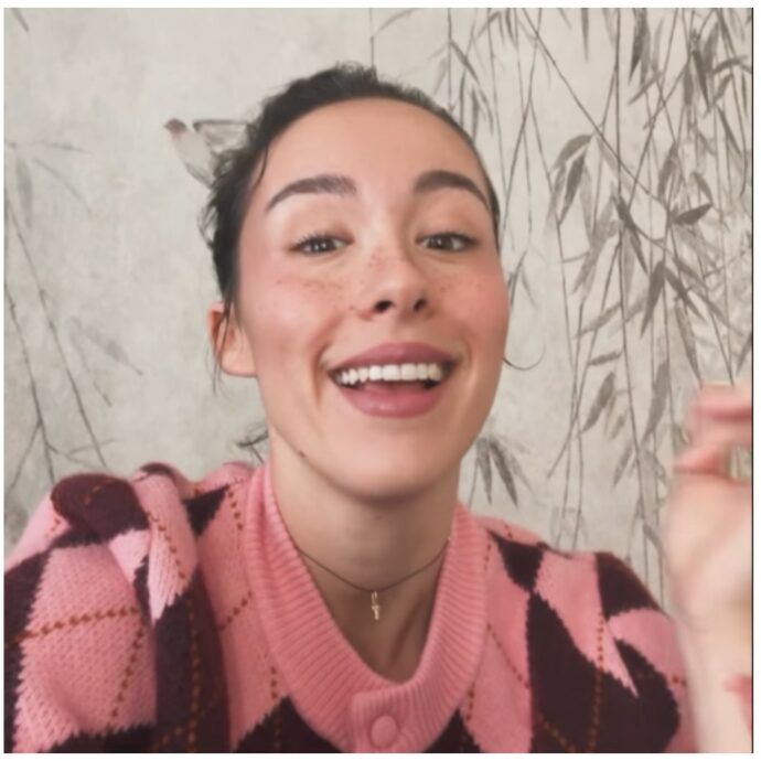 “Ho un po’ di ansia, tra poco io e Goffredo ci sposiamo”: Aurora Ramazzotti annuncia sui social la data del suo matrimonio