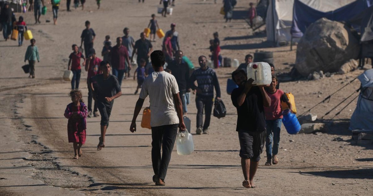 ho lasciato l236 mia figlia col cancro i racconti delle persone sfollate da gaza city