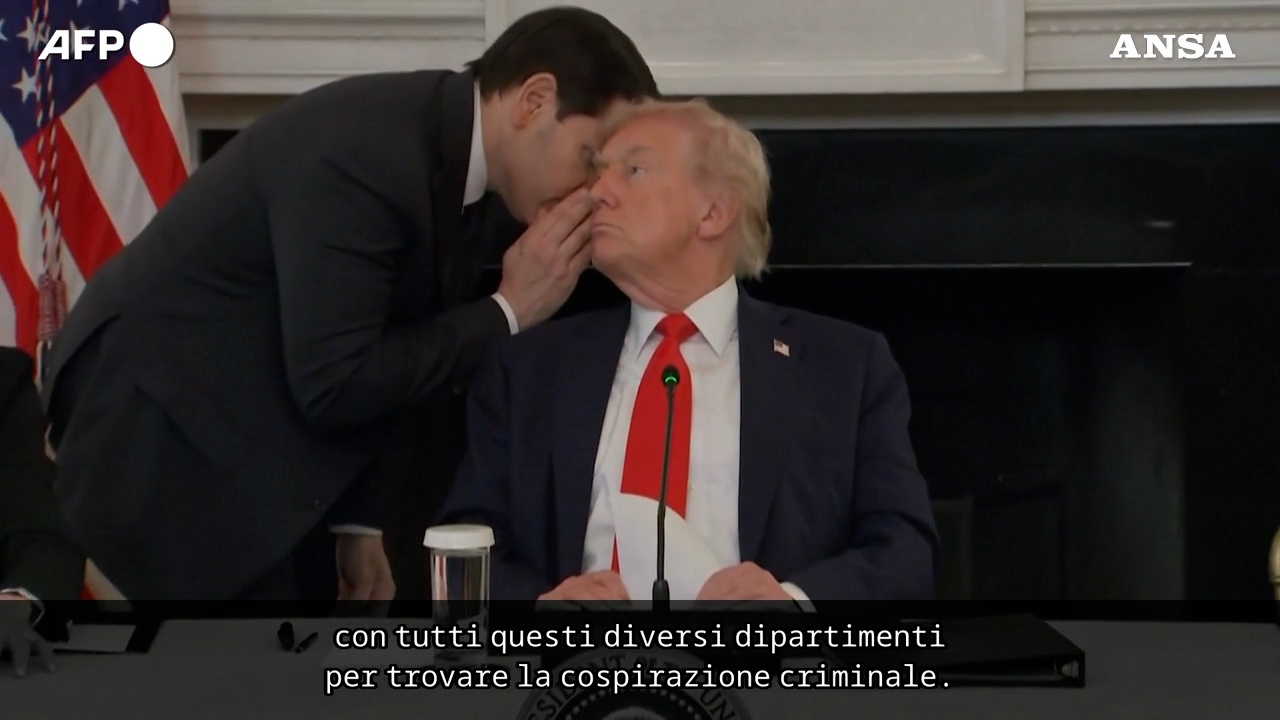 tregua a gaza il momento in cui rubio consegna il bigliettino a trump sull8217intesa molto vicina