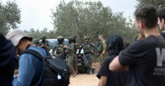 Gaza, Basel Adra: “In Cisgiordania la brutalità di soldati e coloni continuerà: non ci abbandonate”