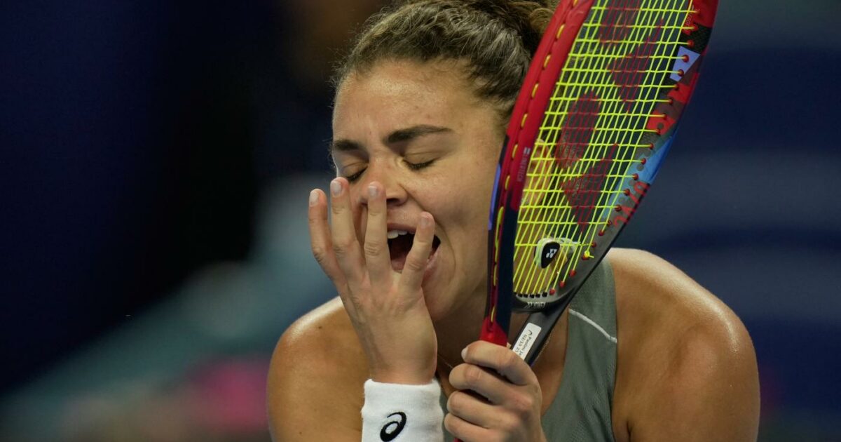 gauff batte paolini l8217azzurra 232 fuori in semifinale a wuhan dopo una partita folle in negativo