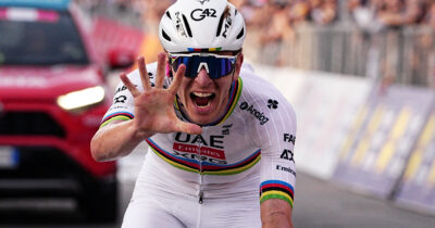 Copertina di Mito Pogacar: vince il quinto Lombardia di fila, superato anche Coppi. Il suo 2025 resterà nella storia dello sport