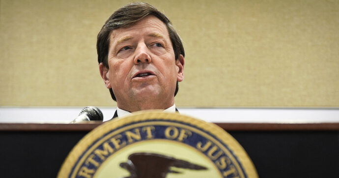 L’arma di Trump contro i nemici? Si fa chiamare “Aquila”, e sta trasformando la giustizia in vendetta