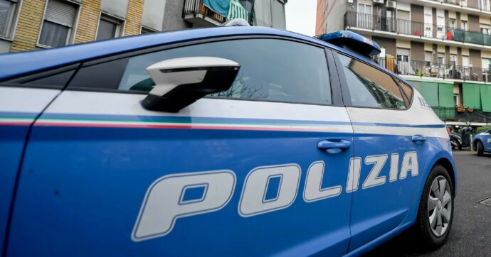 Litiga con l’ex moglie, accoltellato in strada