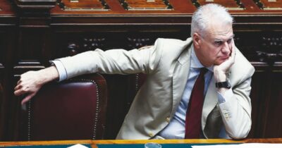 Copertina di Stipendi d’oro nella P.A. la stretta resta bloccata