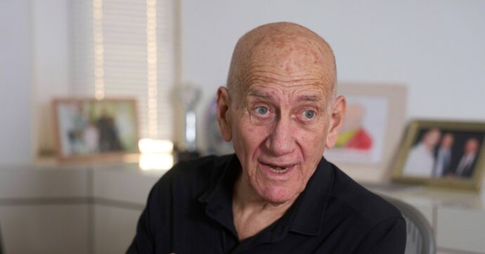 L’ex premier israeliano Olmert: “Quello di Trump non è un piano di pace. Non c’è nulla di nuovo, poteva essere firmato un anno fa”