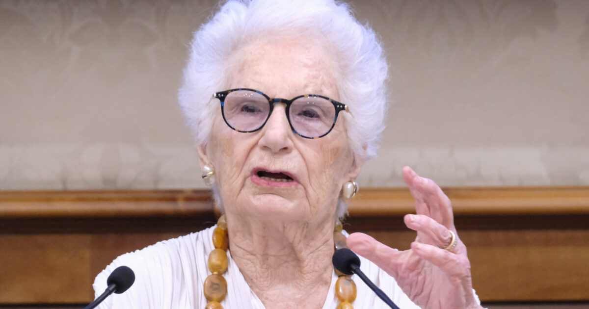 Segre replica a Roccella sulle “gite” ad Auschwitz: “La memoria della verità storica fa male solo a chi ha scheletri nell’armadio”