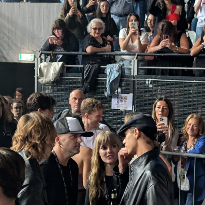 I Maneskin di nuovo insieme per una notte: la “reunion” della band al concerto di Damiano David a Roma – VIDEO