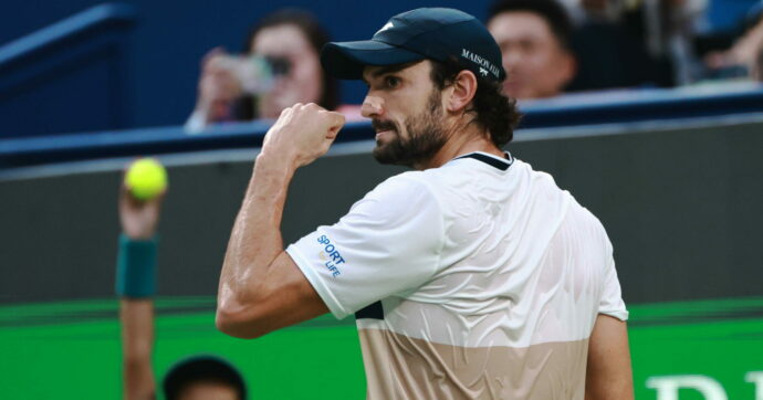 Vacherot batte il cugino Rinderknech: il numero 204 del mondo vince a Shanghai la finale più incredibile. La sua storia