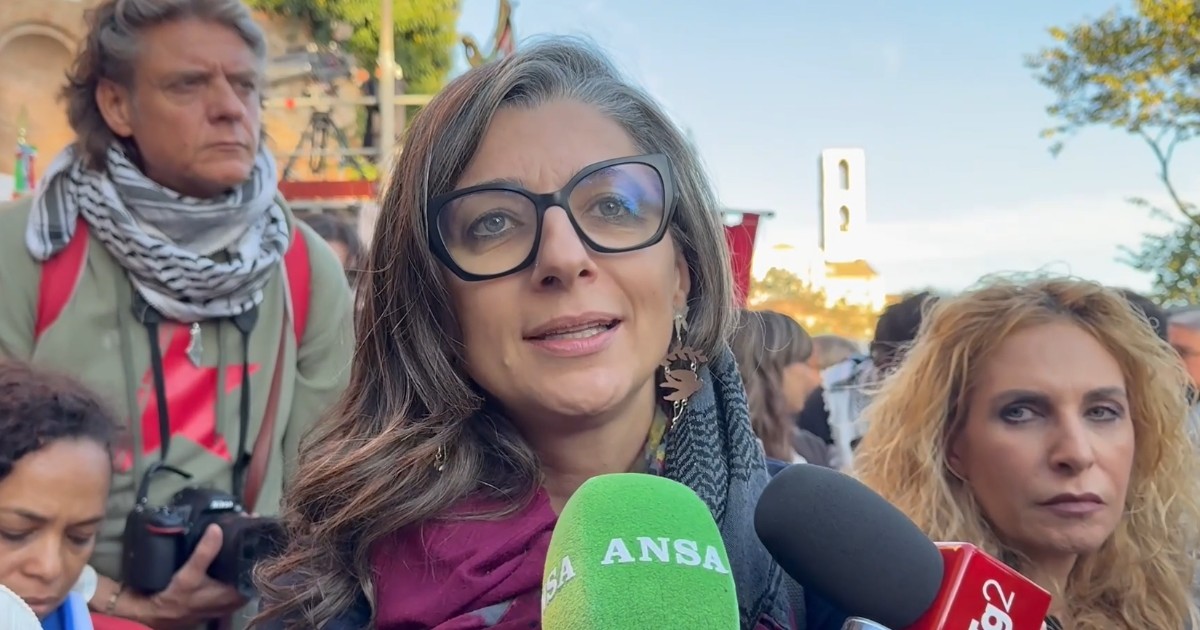 francesca albanese alla marcia perugia assisi nel piano per gaza ci sono troppi assenti innanzitutto i palestinesi