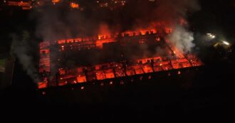 Copertina di Un incendio distrugge il monastero della Bernaga a Perego, nel Lecchese: 21 suore evacuate
