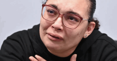 Copertina di “È in bagno, ma non vuoi entrare”: 19enne uccide e decapita il compagno della madre, poi estrae il cervello con un cucchiaio