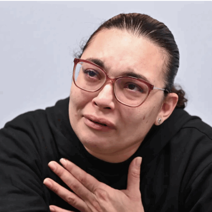 “È in bagno, ma non vuoi entrare”: 19enne uccide e decapita il compagno della madre, poi estrae il cervello con un cucchiaio