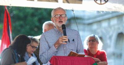 Copertina di Gaza, Jeremy Corbyn: “La sinistra Ue guardi ai cortei, Blair nel piano è spaventoso”