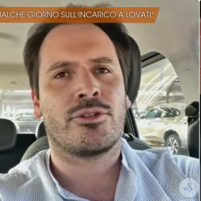 Delitto di Garlasco, “I Sempio sono ignoranti come capre”: Lovati senza filtri a ‘Quarto Grado’. La mamma di Andrea: “Costava poco come avvocato”