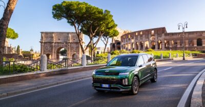 Copertina di Hyundai Ioniq 9, la prova de Il Fatto.it – Viaggiare nel silenzio, oltre il traffico – FOTO