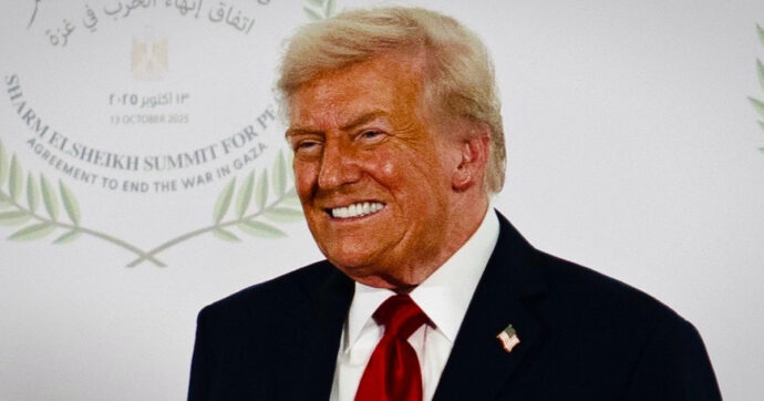 Trump, a Milano la Lega lo candida all’Ambrogino: “Pace sblocca 20 miliardi di appalto MM per la metro a Tel Aviv”