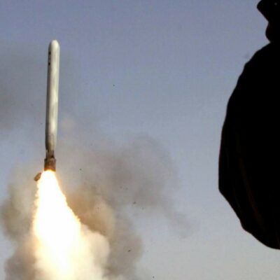 Copertina di Trump vedrà Zelensky venerdì: “Potrei inviargli i Tomahawk”