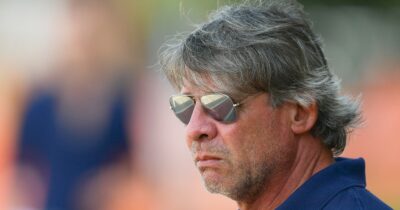 Copertina di “Passavo 5 ore in bagno ogni notte, ma la gente dice sempre la stessa stupidaggine”: Sebino Nela parla della sua lotta contro il cancro