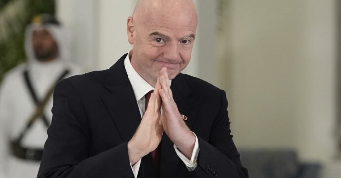 “La Fifa sta aiutando Qatar e Arabia Saudita a qualificarsi ai Mondiali”: le accuse a Infantino della stampa tedesca