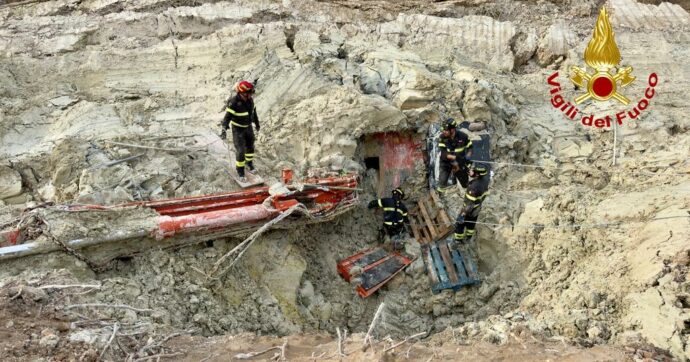 Resta sommerso da un accumulo di fanghiglia in una cava: morto operaio di 48 anni