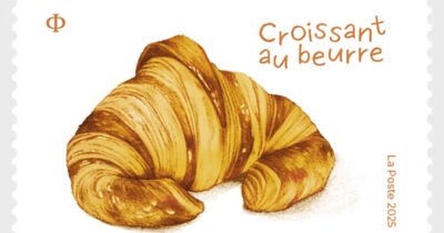Copertina di “Un odore di burro e sfoglia si diffonde nell’aria sfregandolo”: arriva il primo francobollo che profuma di croissant, ecco quanto costa e come funziona