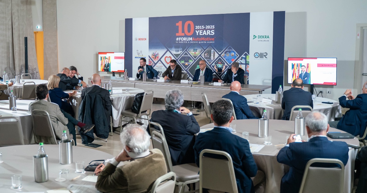 Auto, l’allarme di AlixPartners: “Europa in calo, i cinesi saliranno al 13% entro il 2030” Auto, l’allarme di AlixPartners: “Europa in calo, i cinesi saliranno al 13% entro il 2030”