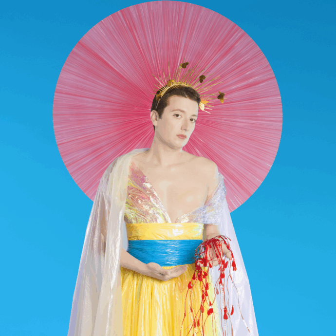 “Abbiamo bisogno di colori per sopravvivere a questo mondo”: la fotografa Monica Silva espone a Venezia i suoi ritratti più iconici e inediti