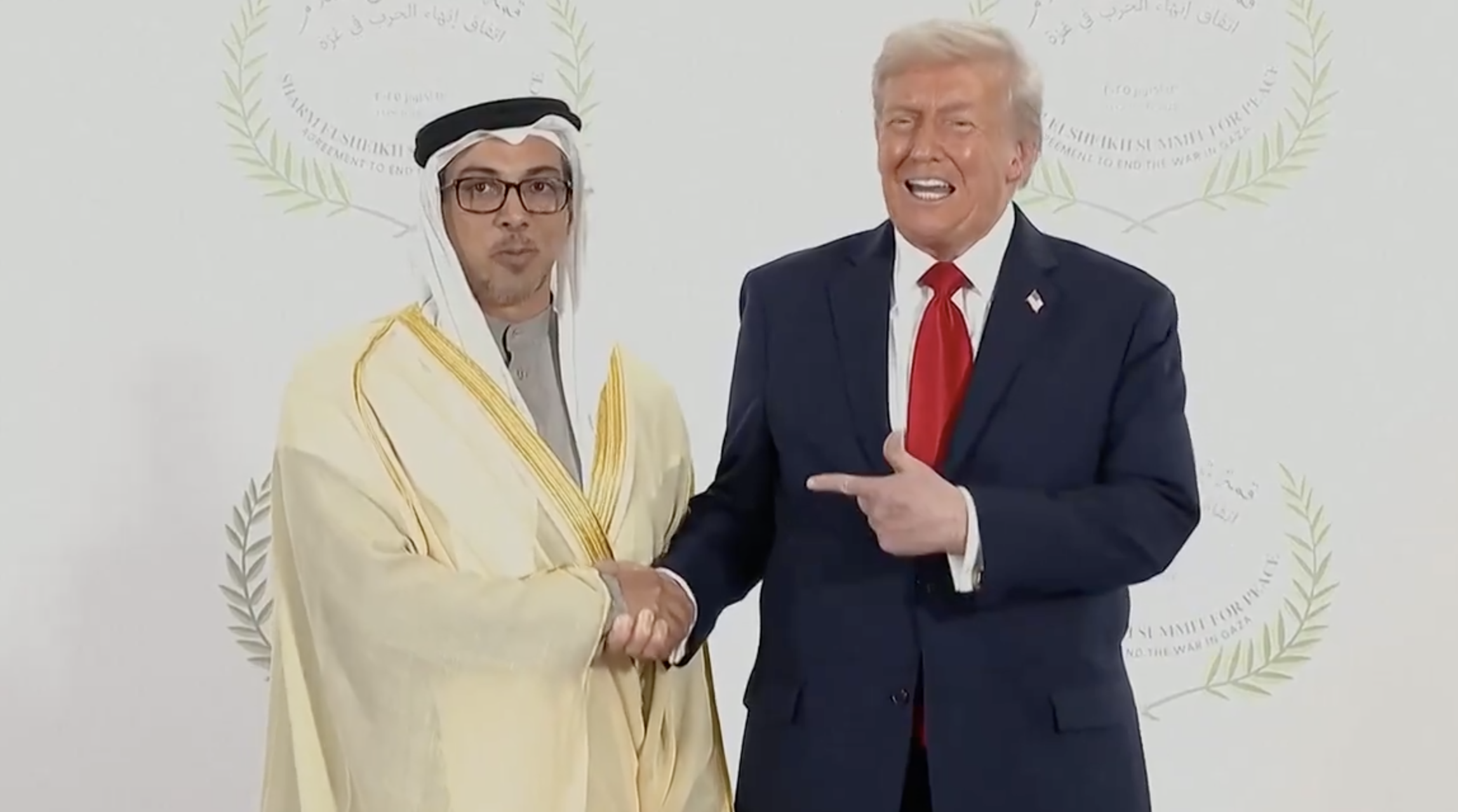 la battuta di trump sul vicepresidente degli emirati arabi uniti ha tanti soldi soldi illimitati
