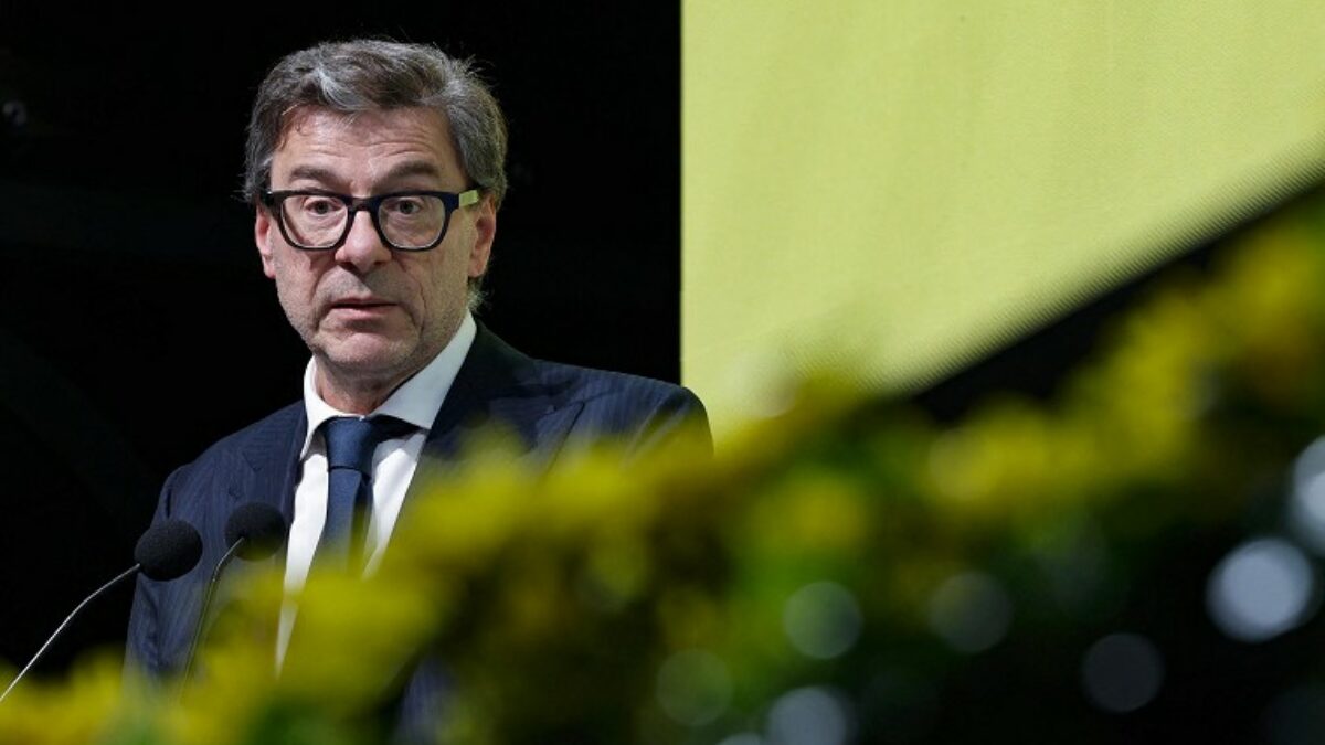 Verso una manovra da 18 miliardi. Sì al taglio della seconda aliquota Irpef, 2 miliardi per “adeguare i salari” e 4 per accontentare le imprese