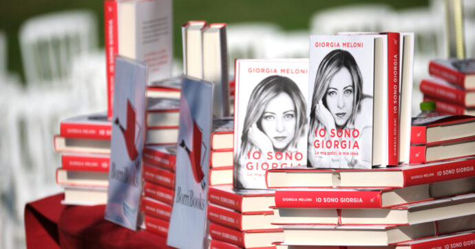 “Il libro di Giorgia Meloni è fonte di ispirazione per tutti”: la “recensione” è di Donald Trump