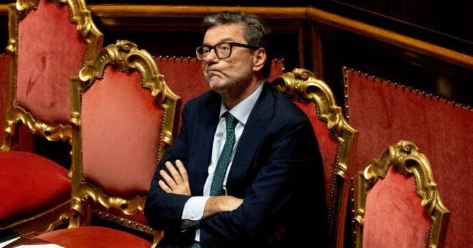 Manovra, aiuti alle imprese. No delle banche alla tassa