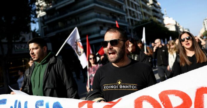 Giornata lavorativa fino a tredici ore: Grecia in piazza