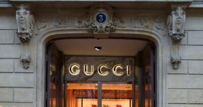 Copertina di Ue multa Gucci, Chloè e Loewe per 157 milioni