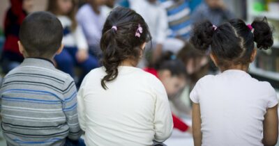 Copertina di Sostegno, i docenti precari continuano ad aumentare (+18mila) e la continuità didattica resta un miraggio per molti ragazzi disabili. Ecco i numeri ufficiali