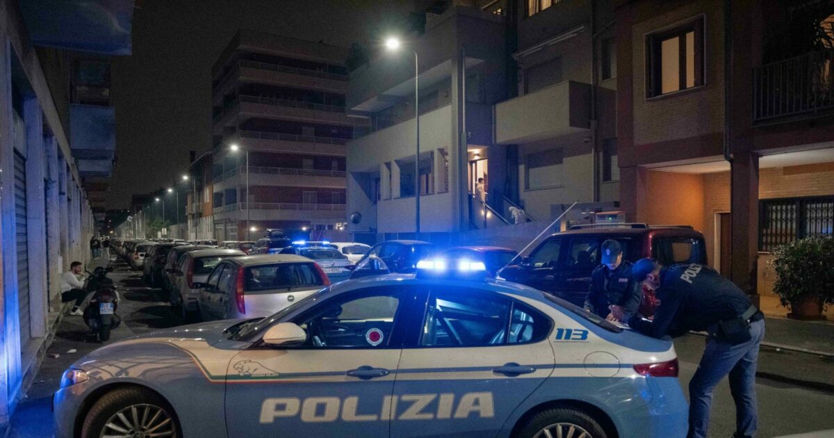 Femminicidio di Pamela Genini: la copia delle chiavi, la chiamata all’ex e la risposta ai poliziotti al citofono: “È glovo” Femminicidio di Pamela Genini: la copia delle chiavi, la chiamata all’ex e la risposta ai poliziotti al citofono: “È glovo”