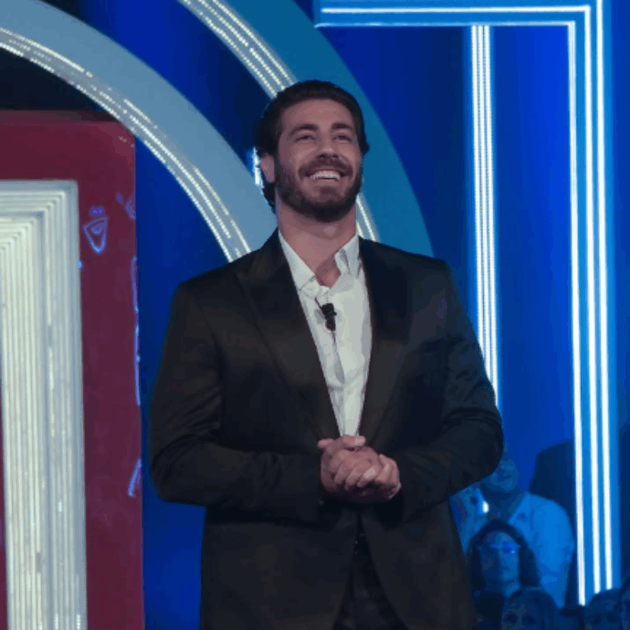 “Domenico corri! Omer si sente male, c’è da tirarlo su, corri!”: Omer Elomari ha un malore al Grande Fratello, i concorrenti corrono ad aiutarlo