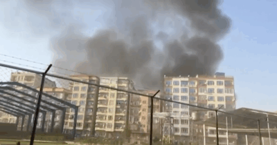 Copertina di Afghanistan, due esplosioni nel centro di Kabul. Emergency: “Cinque morti e 40 feriti al nostro centro, anche bambini. Numeri da guerra”